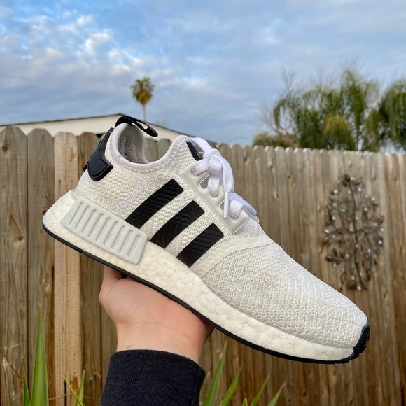 Adidas NMD R1_J ‘White Gold Metallic’ (SOLD) - Picture 5 of 8